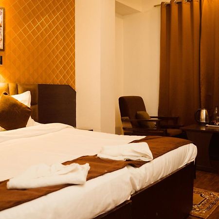 Hotel Siddhi Vinayak Regency, Mg Marg Гангток Экстерьер фото