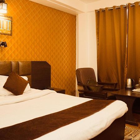 Hotel Siddhi Vinayak Regency, Mg Marg Гангток Экстерьер фото