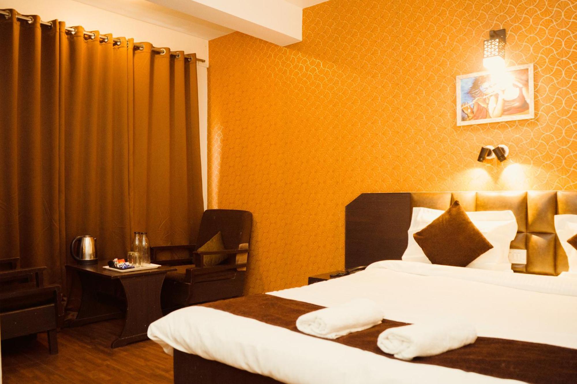 Hotel Siddhi Vinayak Regency, Mg Marg Гангток Экстерьер фото