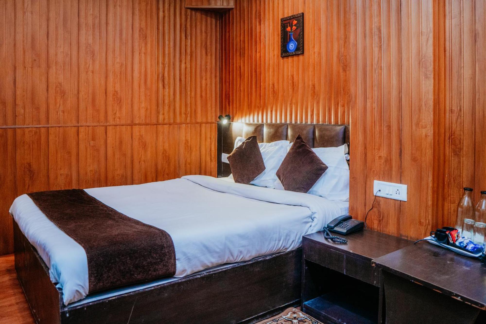 Hotel Siddhi Vinayak Regency, Mg Marg Гангток Экстерьер фото