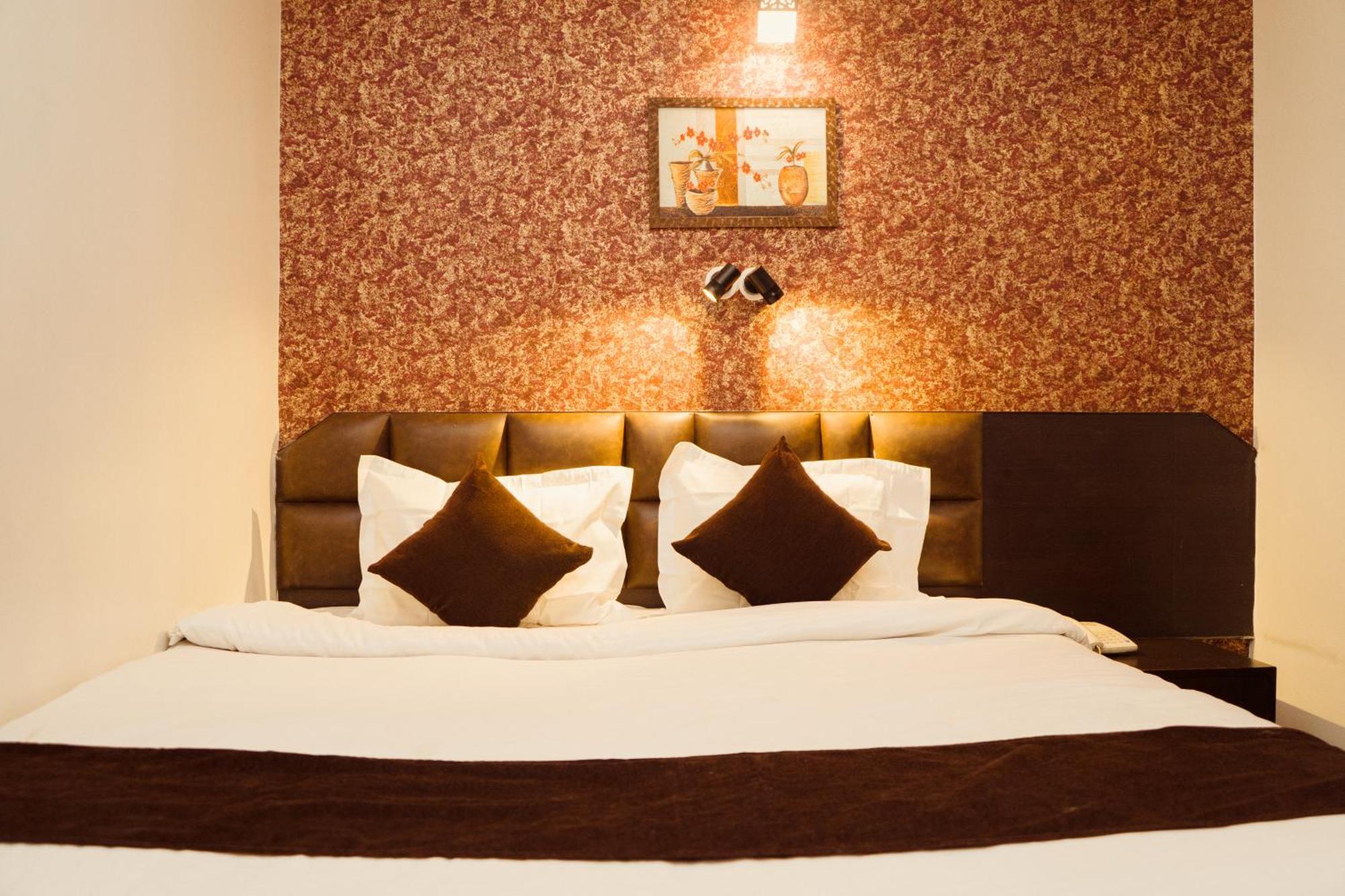 Hotel Siddhi Vinayak Regency, Mg Marg Гангток Экстерьер фото